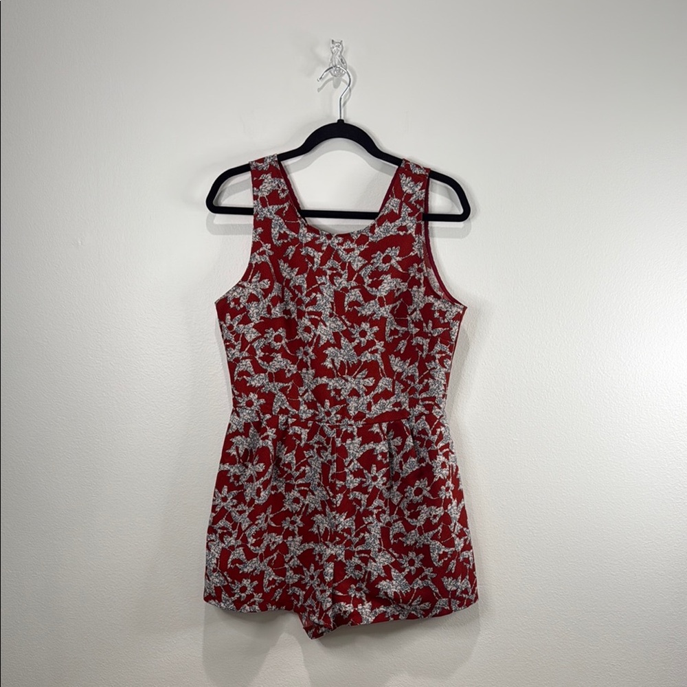 Lush Red and White Floral Women's Shorts